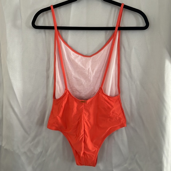 Le Saint Brazilian bathing suit- size medium- excellent condition- worn twice - Picture 5 of 6